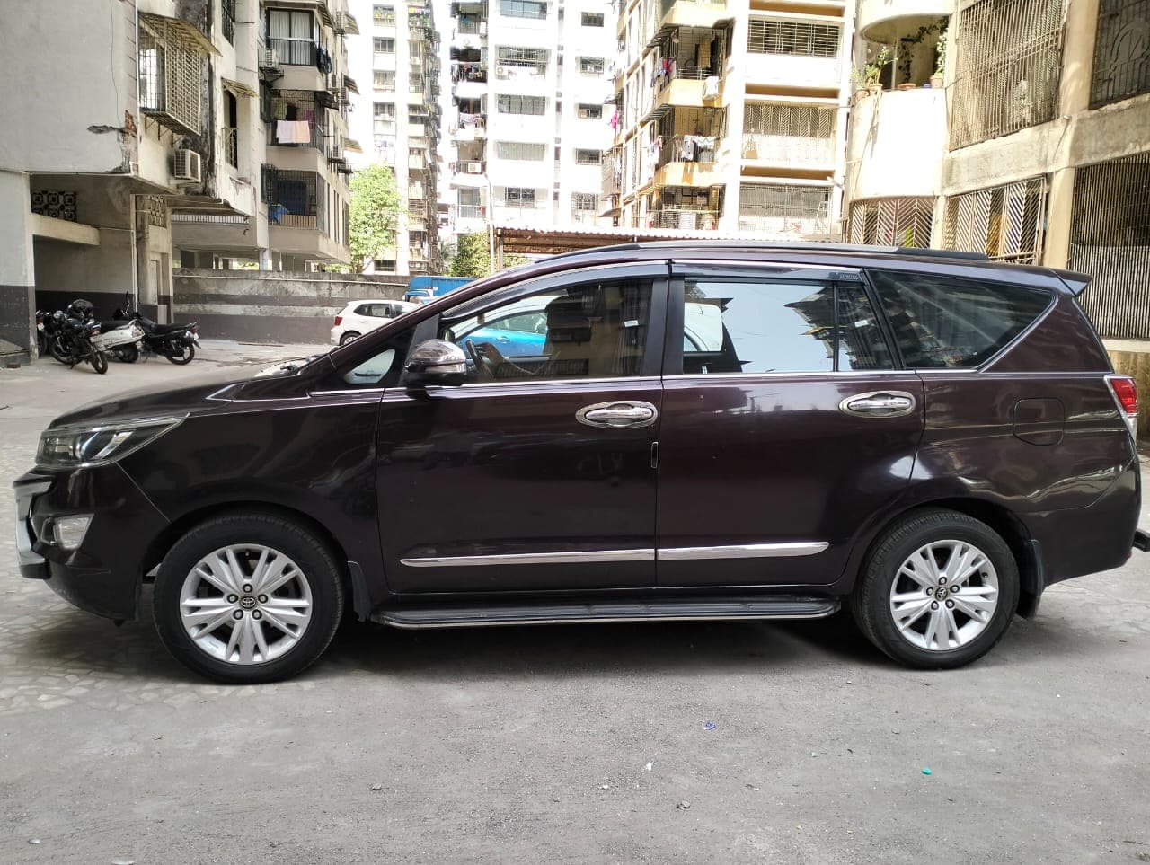 Innova cross